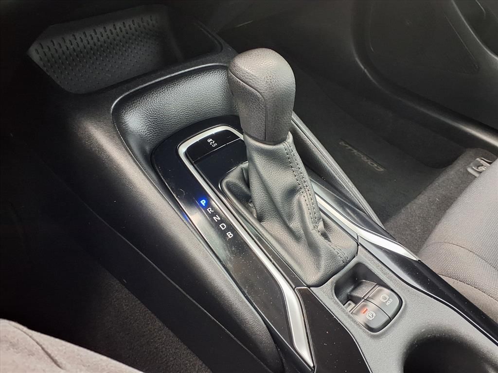 Used Car 2021 Toyota Corolla  Le For Sale Under $20,000 In Pleasanton, Texas