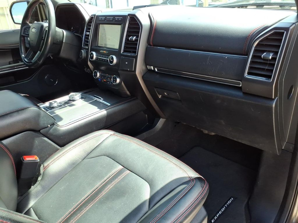 Used Car 2021 Ford Expedition Max  Limited For Sale Under $25,000 In Pleasanton, Texas