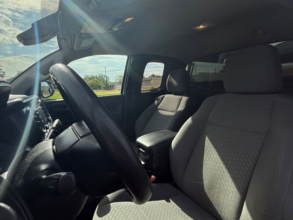 Used Car 2021 Toyota Tacoma  Sr For Sale Under $25,000 In Pleasanton, Texas