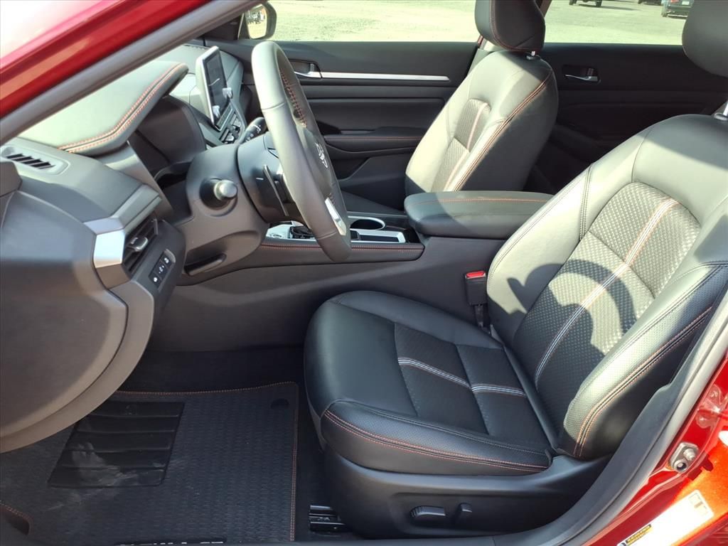 Used Car 2025 Nissan Altima  Sr For Sale Under $30,000 In Pleasanton, Texas