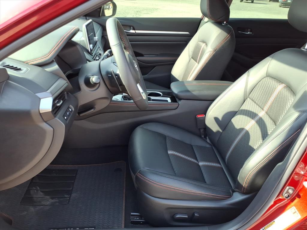 Used Car 2025 Nissan Altima  Sr For Sale Under $25,000 In Pleasanton, Texas