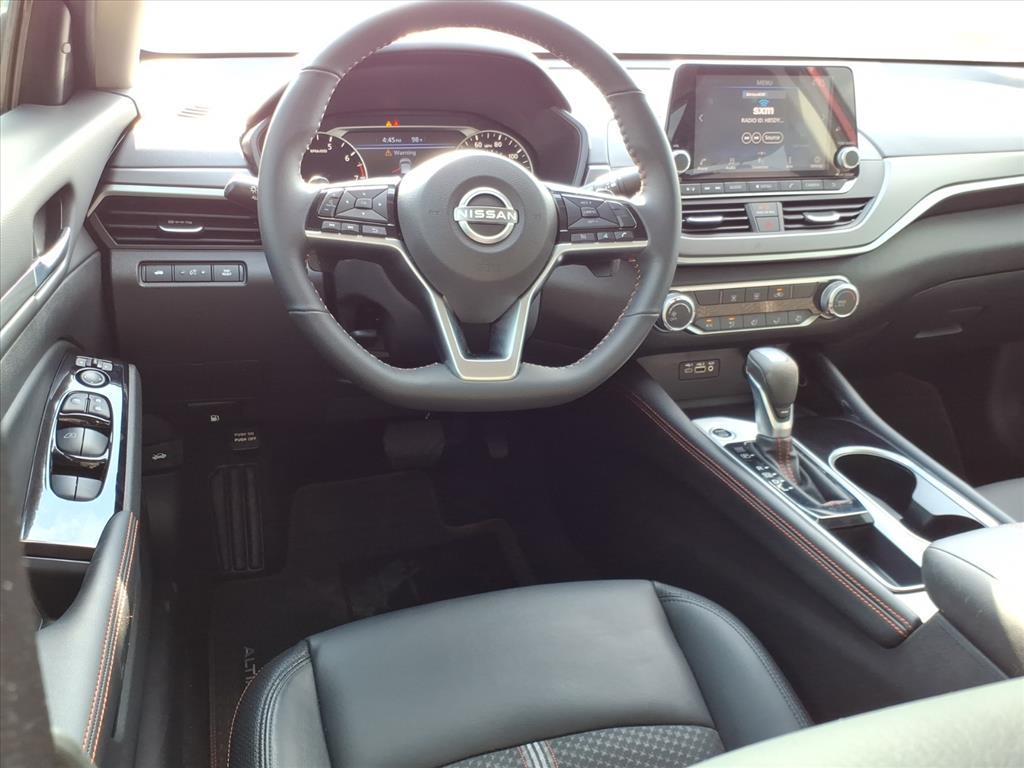 Used Car 2025 Nissan Altima  Sr For Sale Under $25,000 In Pleasanton, Texas