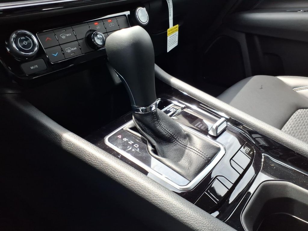 New Car 2025 Jeep Grand Cherokee  Altitude X For Sale Under $50,000 In Pleasanton, Texas