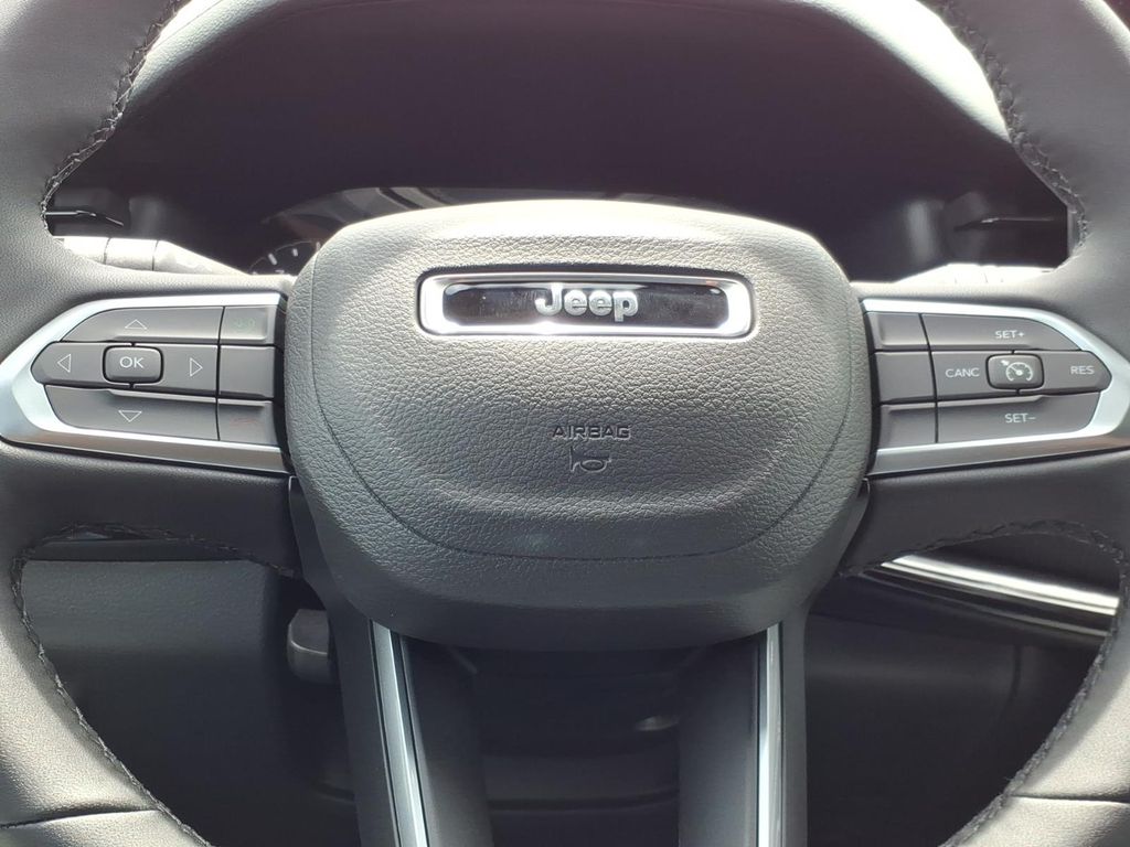 New Car 2025 Jeep Grand Cherokee  Altitude X For Sale Under $50,000 In Pleasanton, Texas