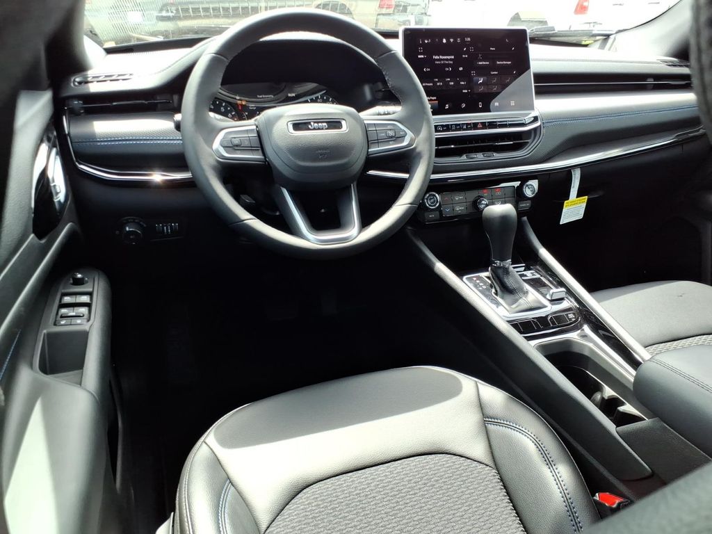 New Car 2025 Jeep Grand Cherokee  Altitude X For Sale Under $50,000 In Pleasanton, Texas