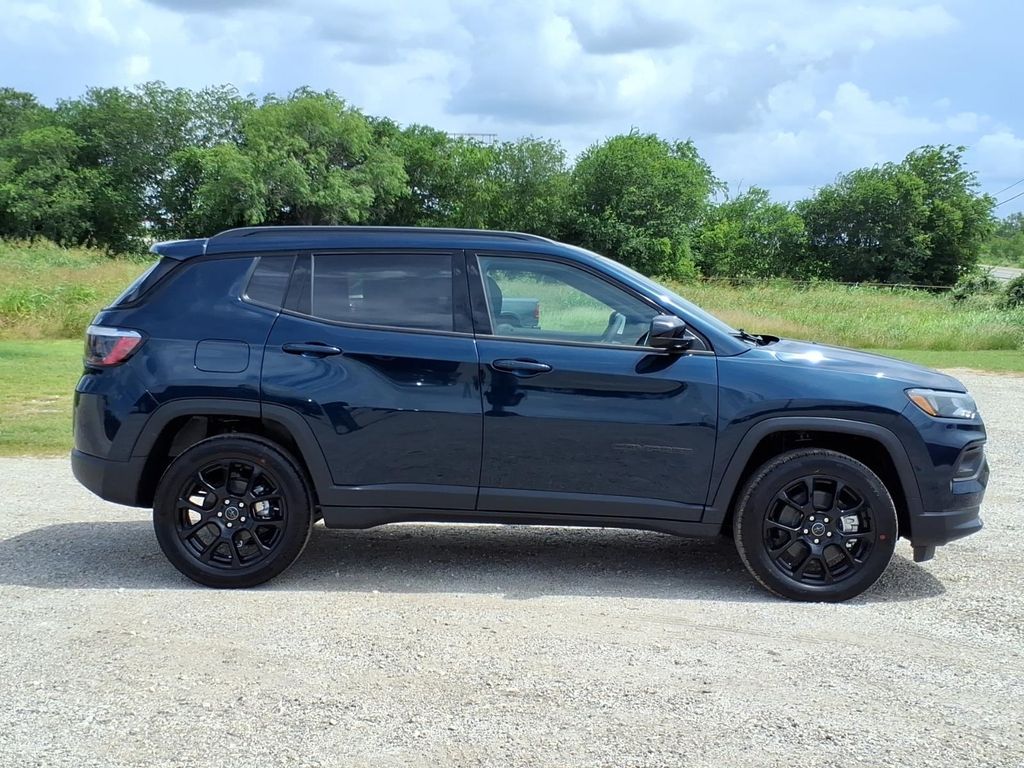 New Car 2025 Jeep Grand Cherokee  Altitude X For Sale Under $50,000 In Pleasanton, Texas