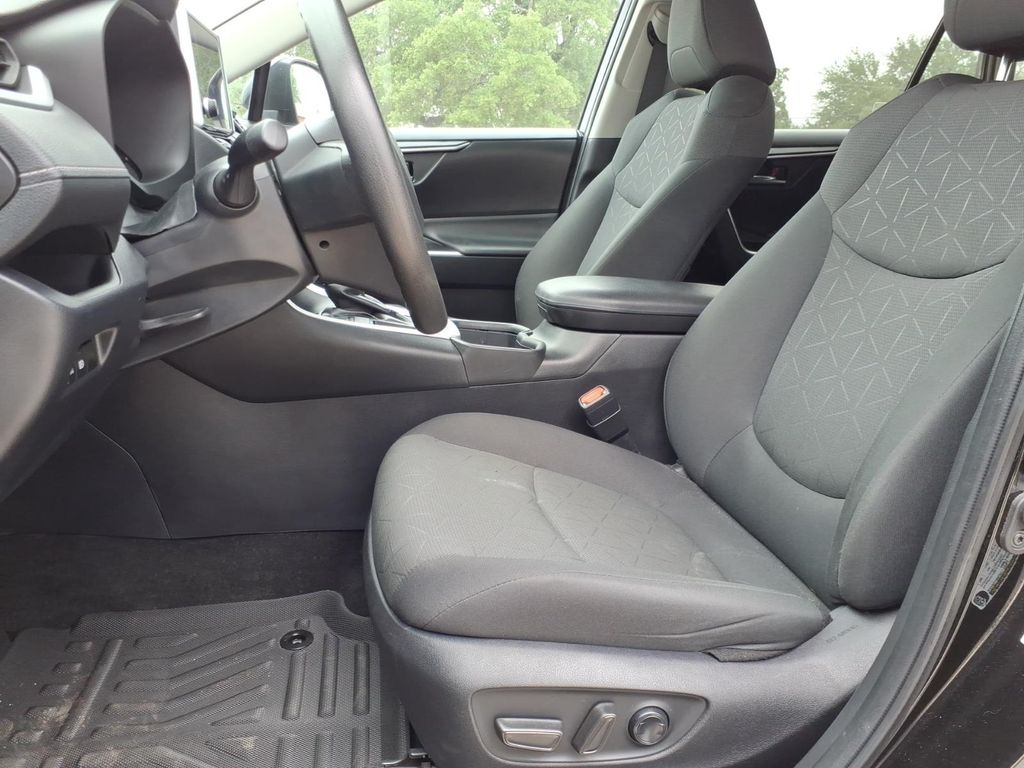 Used Car 2024 Toyota Rav4  Xle For Sale Under $30,000 In Pleasanton, Texas