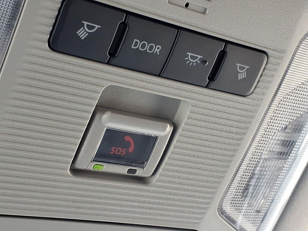 Used Car 2024 Toyota Rav4  Xle For Sale Under $30,000 In Pleasanton, Texas