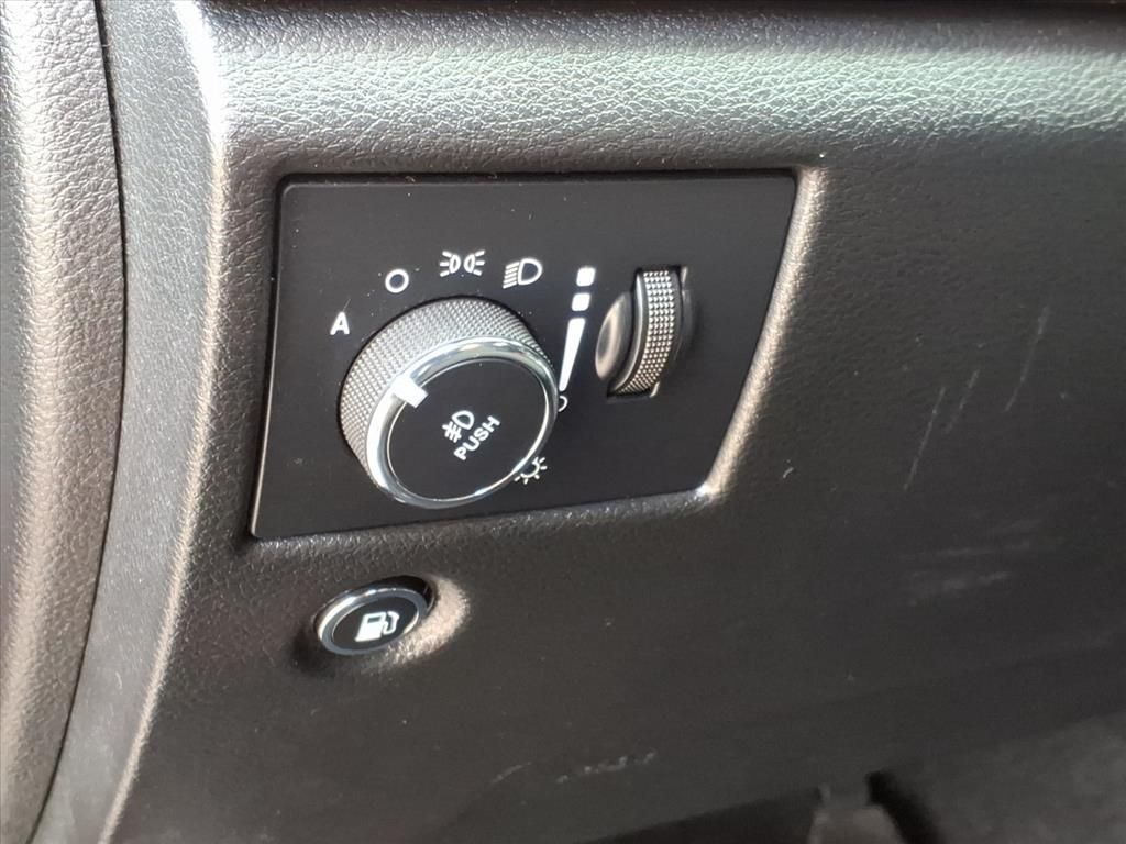 Used Car 2021 Jeep Grand Cherokee  Laredo E For Sale Under $25,000 In Pleasanton, Texas