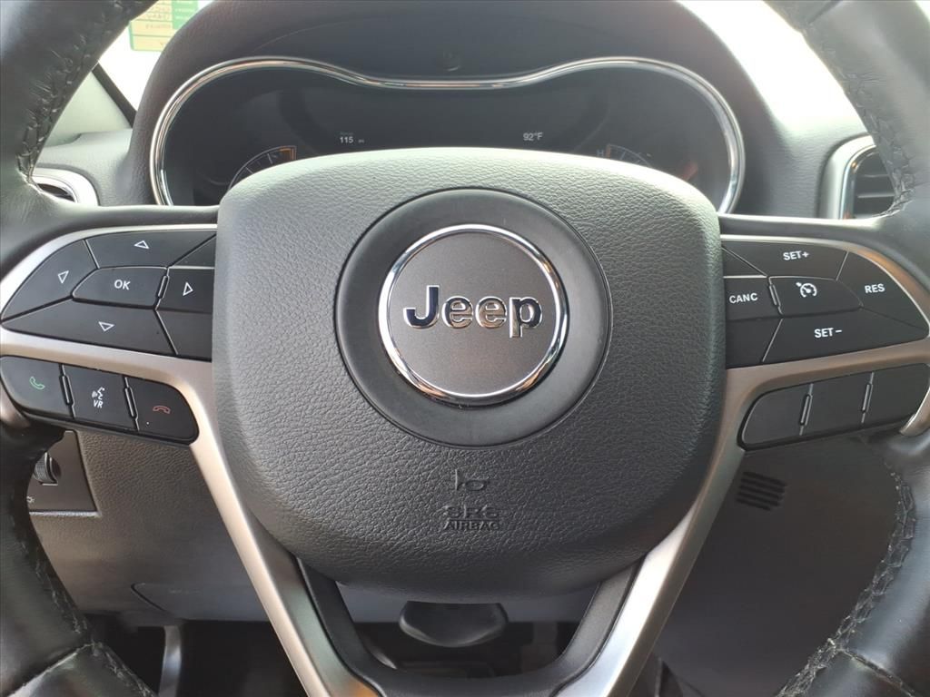 Used Car 2021 Jeep Grand Cherokee  Laredo E For Sale Under $25,000 In Pleasanton, Texas