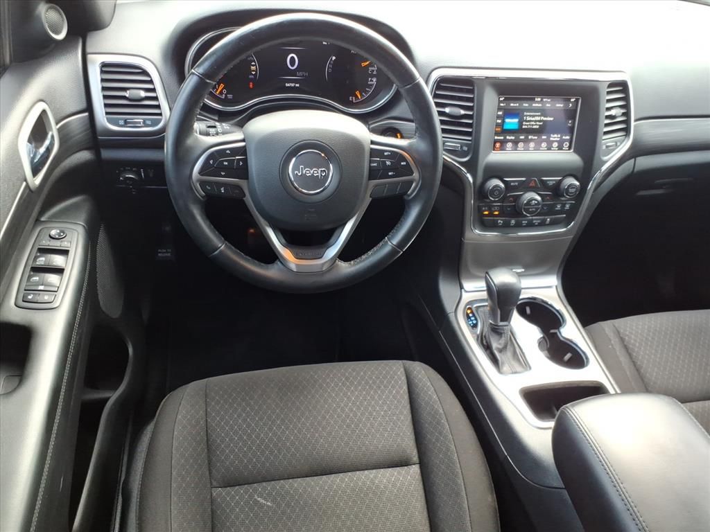 Used Car 2021 Jeep Grand Cherokee  Laredo E For Sale Under $25,000 In Pleasanton, Texas