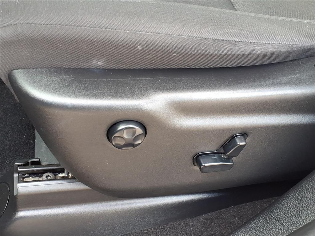Used Car 2021 Jeep Grand Cherokee  Laredo E For Sale Under $25,000 In Pleasanton, Texas