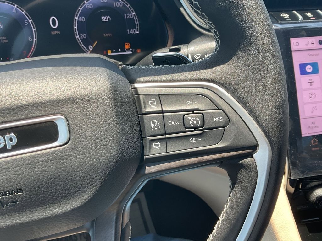 New Car 2025 Jeep Grand Cherokee  Limited For Sale Under $50,000 In Pleasanton, Texas
