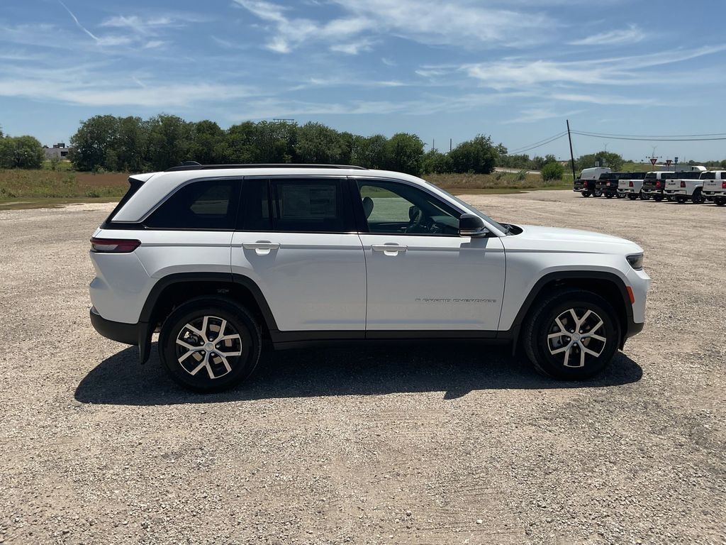 New Car 2025 Jeep Grand Cherokee  Limited For Sale Under $50,000 In Pleasanton, Texas