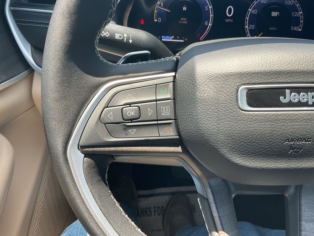 New Car 2025 Jeep Grand Cherokee  Limited For Sale Under $50,000 In Pleasanton, Texas