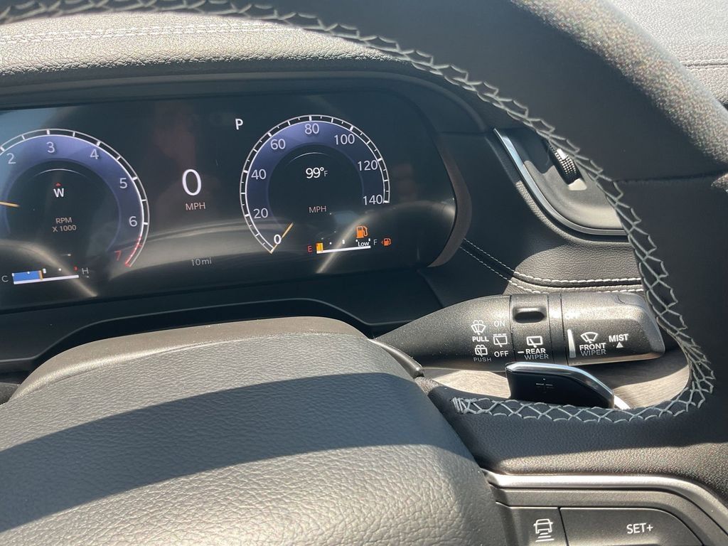 New Car 2025 Jeep Grand Cherokee  Limited For Sale Under $50,000 In Pleasanton, Texas