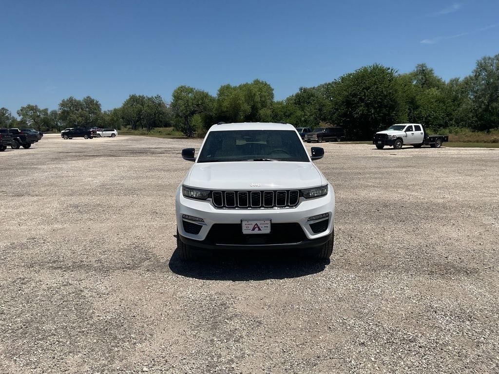 New Car 2025 Jeep Grand Cherokee  Limited For Sale Under $50,000 In Pleasanton, Texas