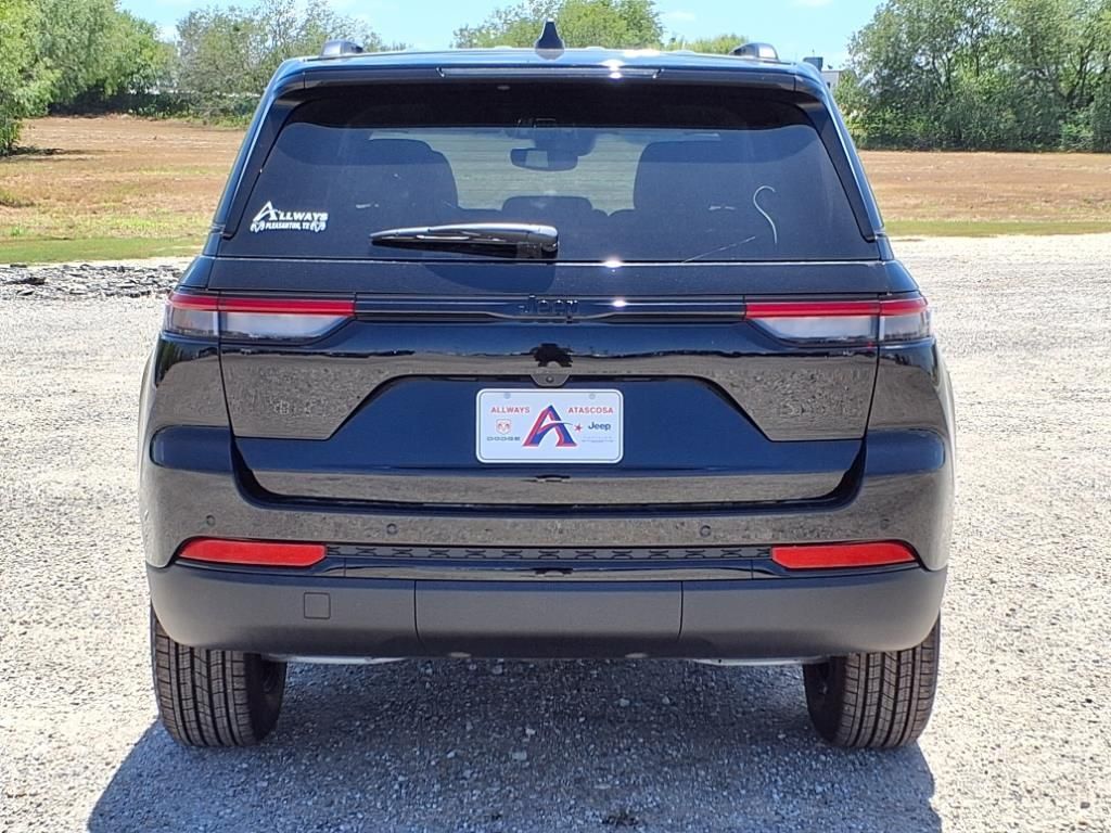 New Car 2025 Jeep Grand Cherokee  Altitude X For Sale Under $50,000 In Pleasanton, Texas