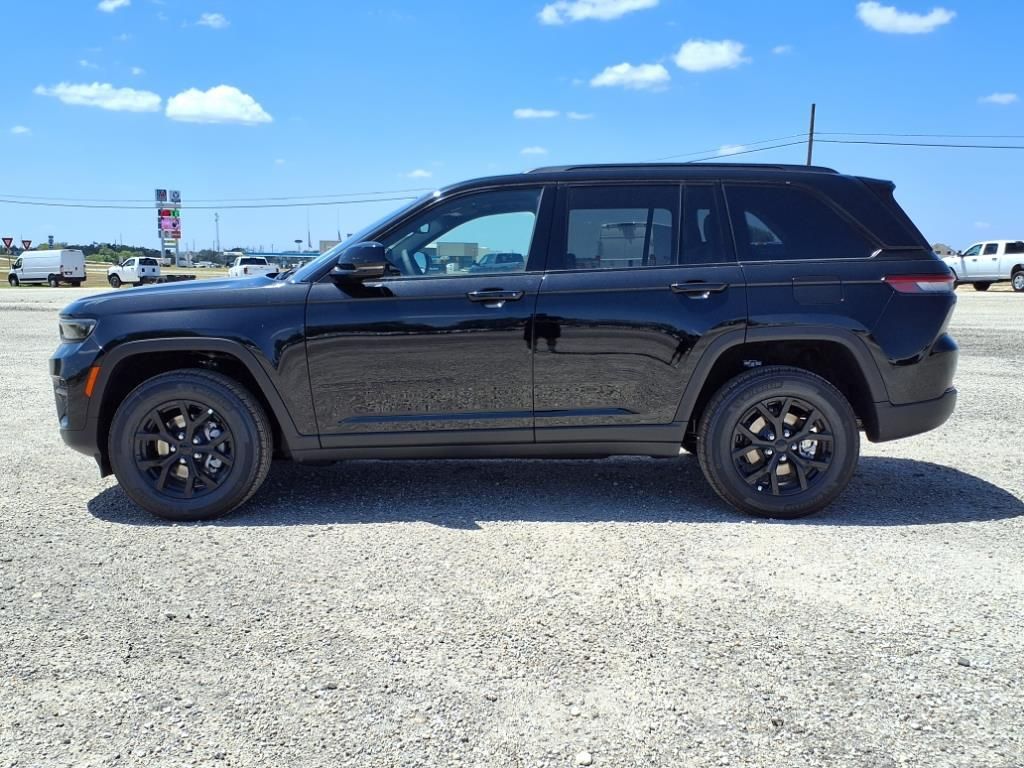 New Car 2025 Jeep Grand Cherokee  Altitude X For Sale Under $50,000 In Pleasanton, Texas
