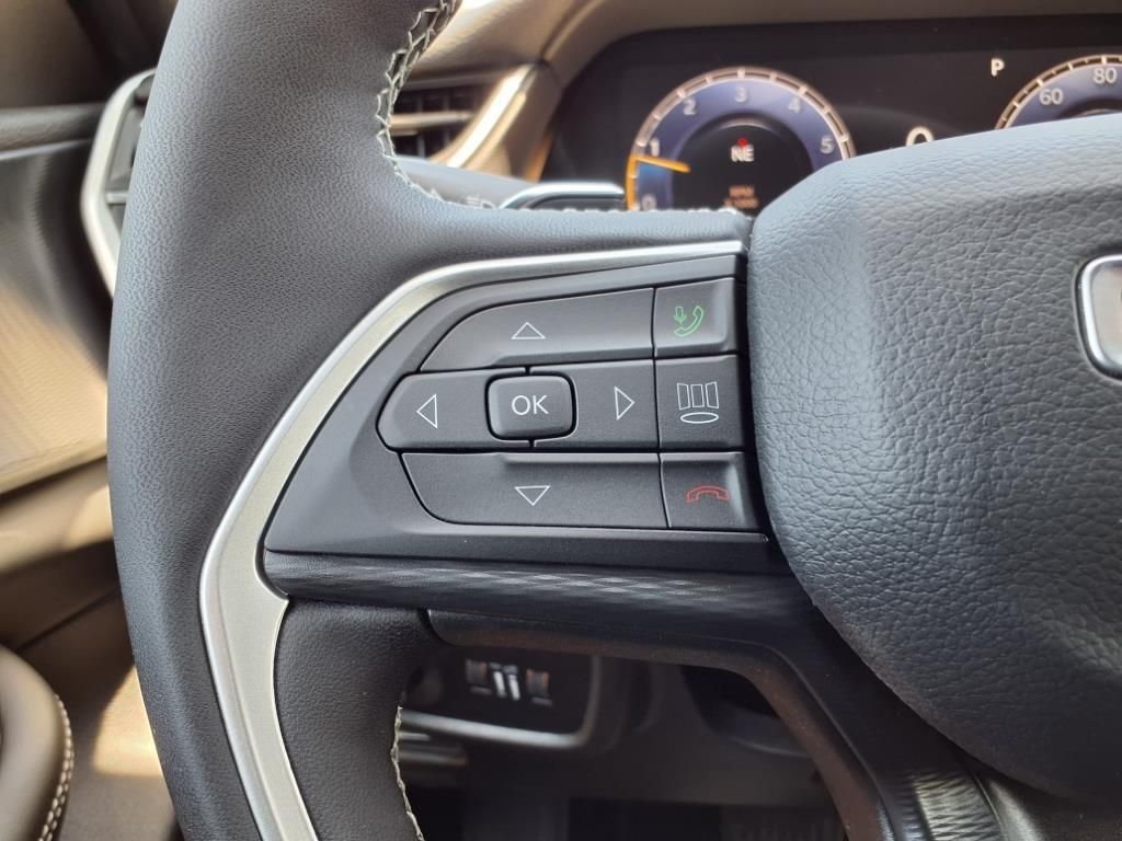 New Car 2025 Jeep Grand Cherokee  Altitude X For Sale Under $50,000 In Pleasanton, Texas