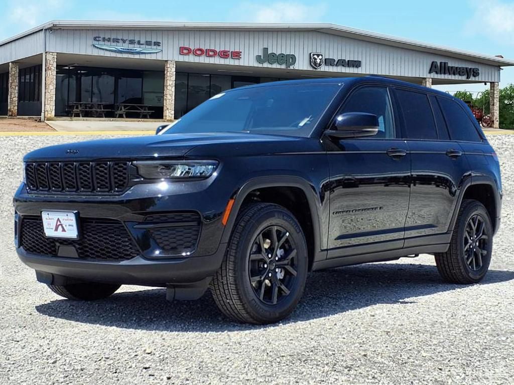 New Car 2025 Jeep Grand Cherokee  Altitude X For Sale Under $50,000 In Pleasanton, Texas