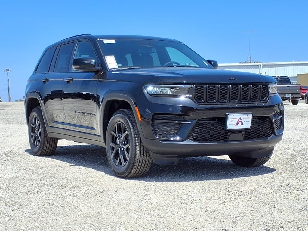 New Car 2025 Jeep Grand Cherokee  Altitude X For Sale Under $50,000 In Pleasanton, Texas