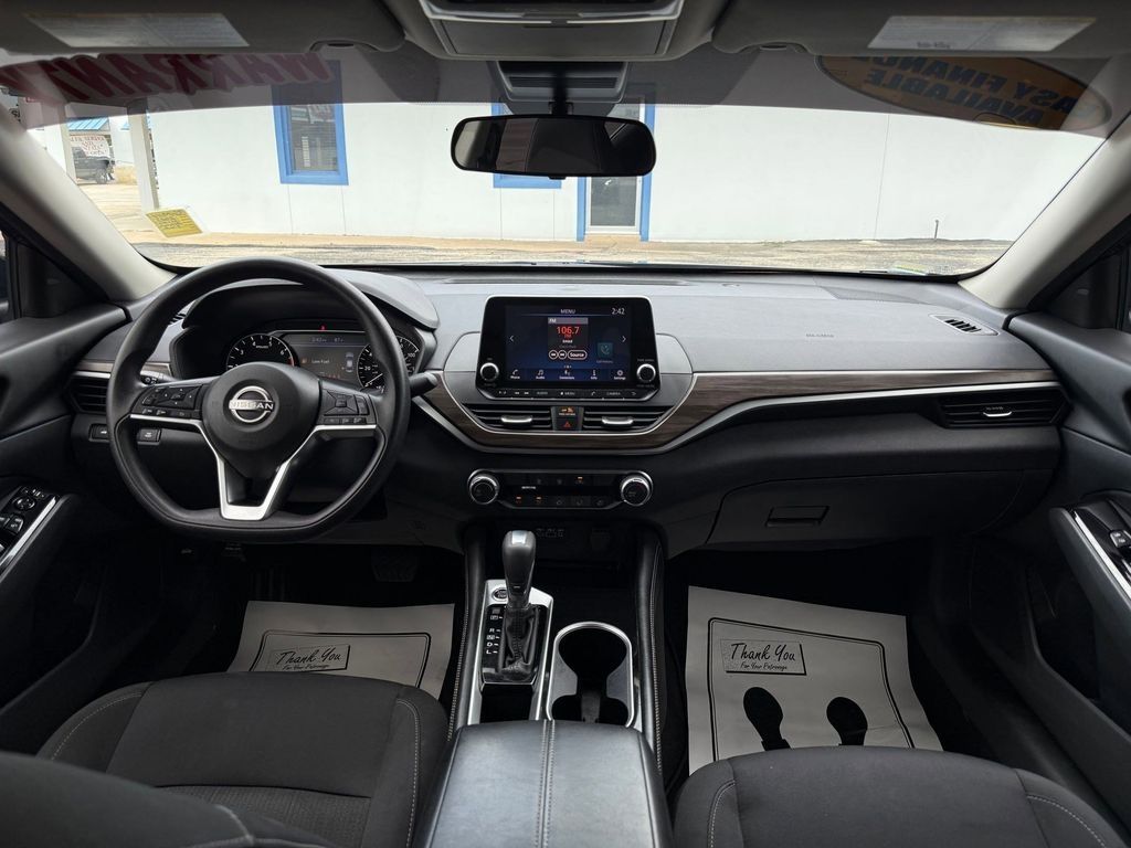 Used Car 2023 Nissan Altima  2.5 Sv For Sale Under $20,000 In Pleasanton, Texas