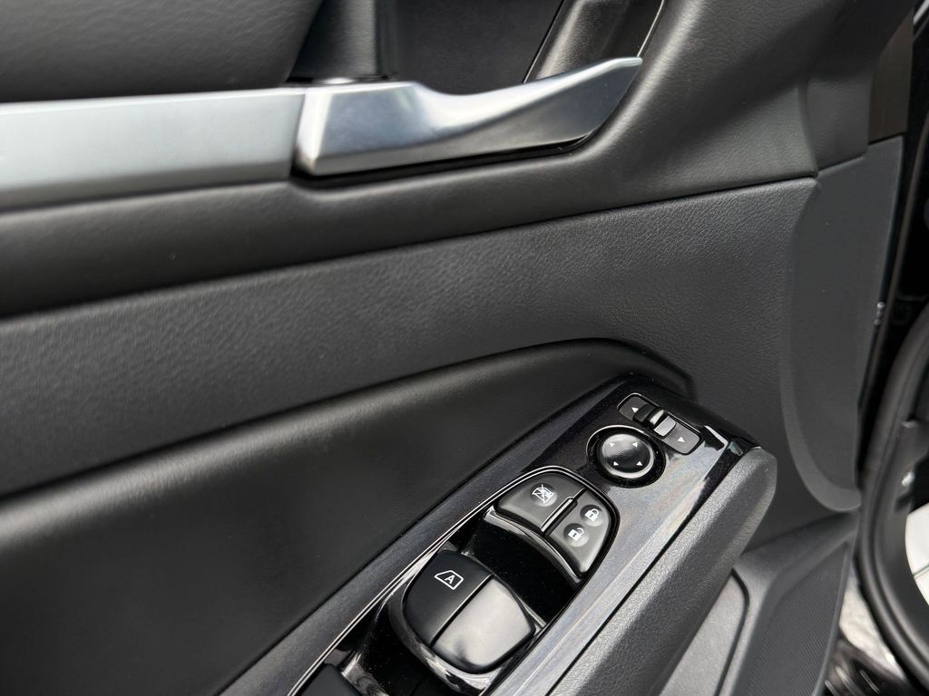 Used Car 2023 Nissan Altima  2.5 Sv For Sale Under $25,000 In Pleasanton, Texas