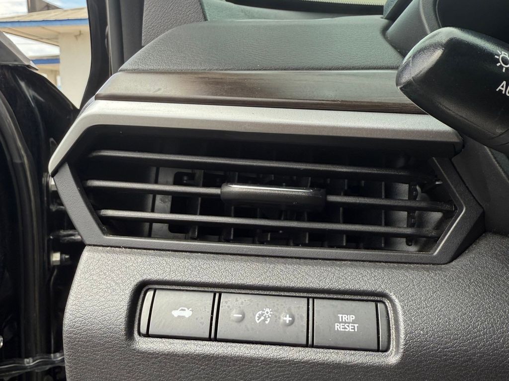 Used Car 2023 Nissan Altima  2.5 Sv For Sale Under $20,000 In Pleasanton, Texas