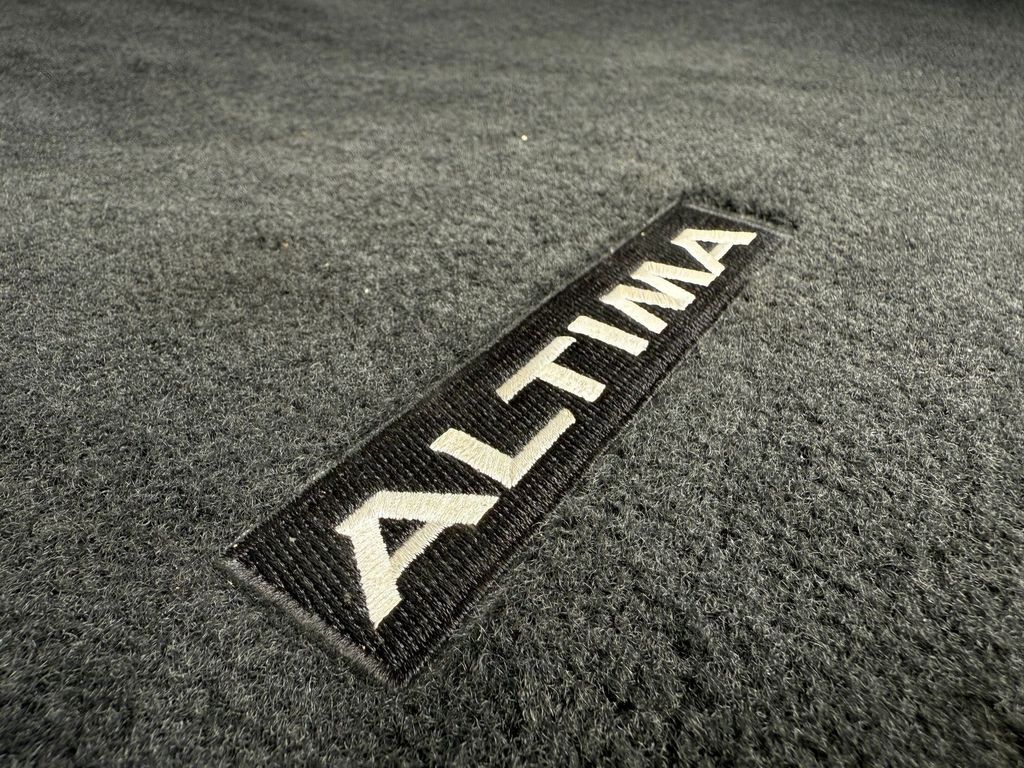 Used Car 2023 Nissan Altima  2.5 Sv For Sale Under $25,000 In Pleasanton, Texas