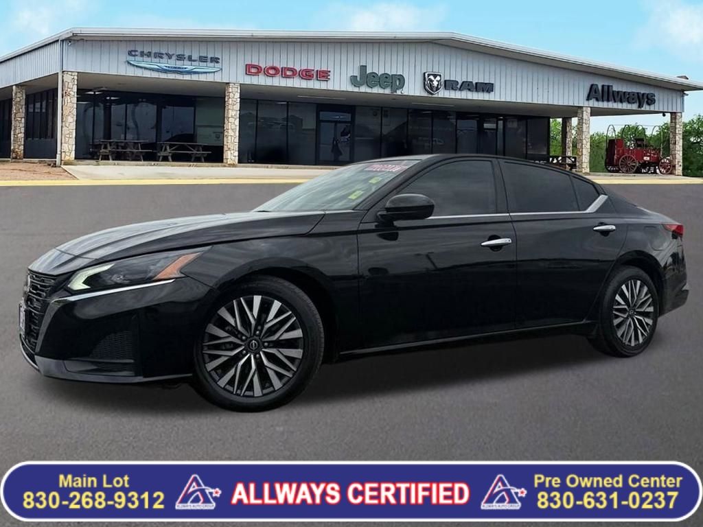 Used Car 2023 Nissan Altima  2.5 Sv For Sale Under $25,000 In Pleasanton, Texas