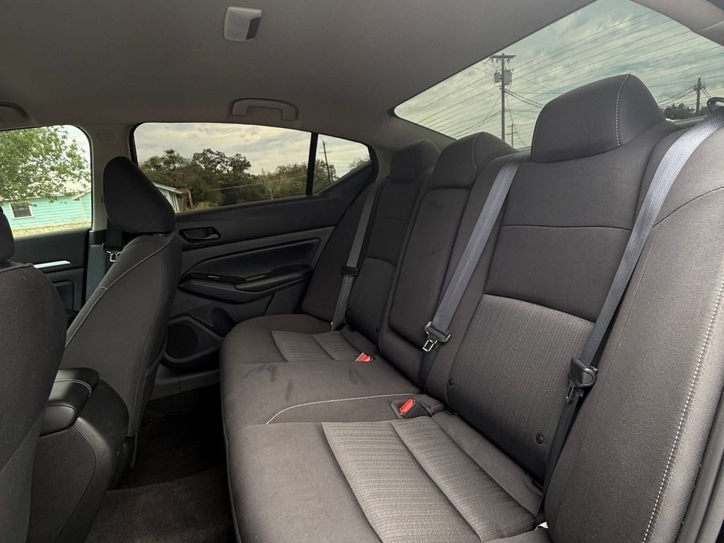 Used Car 2023 Nissan Altima  2.5 Sv For Sale Under $25,000 In Pleasanton, Texas