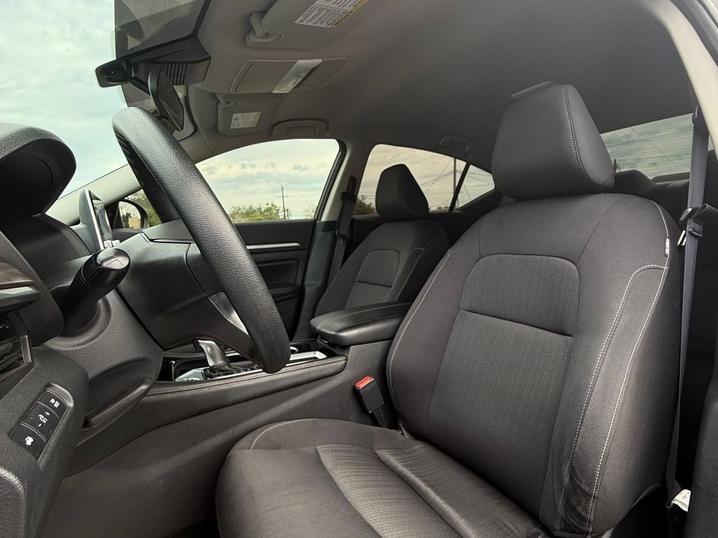 Used Car 2023 Nissan Altima  2.5 Sv For Sale Under $20,000 In Pleasanton, Texas