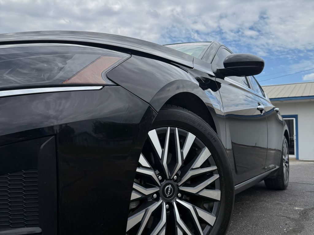 Used Car 2023 Nissan Altima  2.5 Sv For Sale Under $20,000 In Pleasanton, Texas