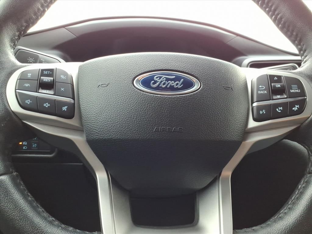 Used Car 2022 Ford Explorer  Xlt For Sale Under $30,000 In Pleasanton, Texas