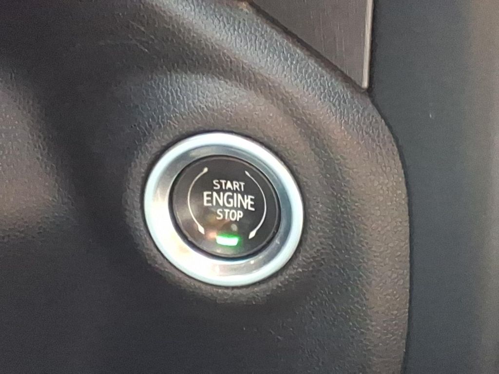 Used Car 2021 Gmc Sierra  At4 For Sale Under $40,000 In Pleasanton, Texas