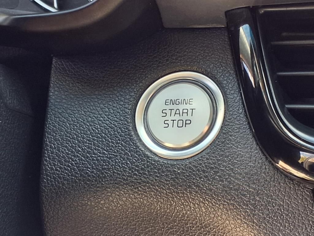 Used Car 2020 Kia Optima  Se For Sale Under $20,000 In Pleasanton, Texas