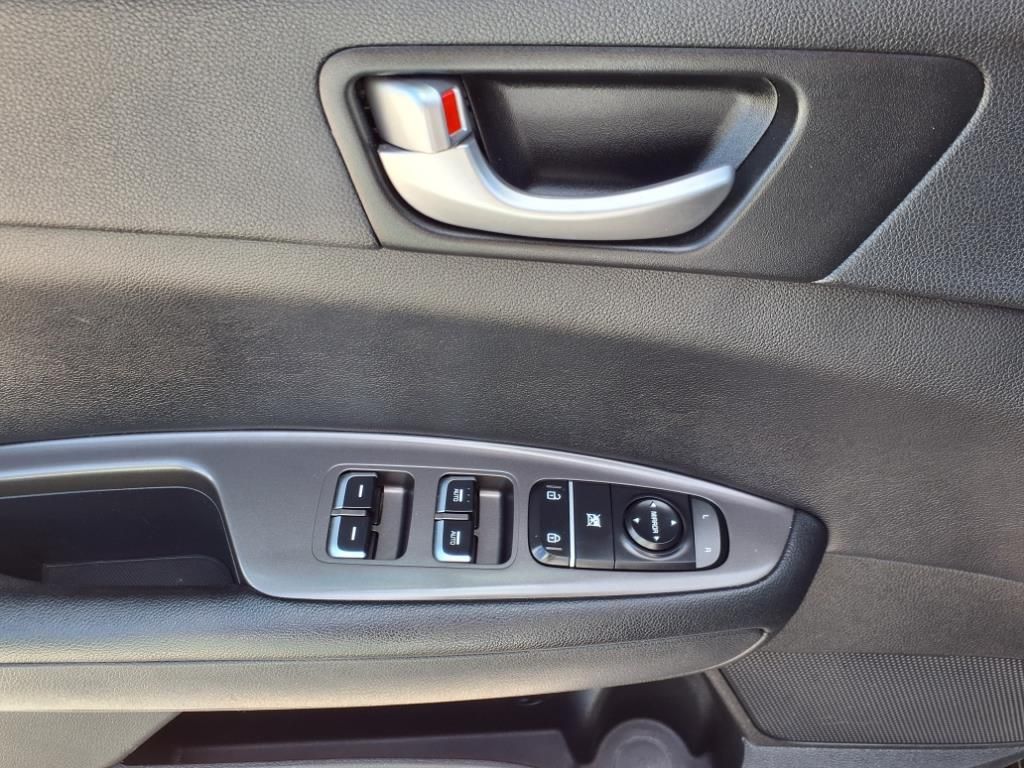 Used Car 2020 Kia Optima  Se For Sale Under $20,000 In Pleasanton, Texas