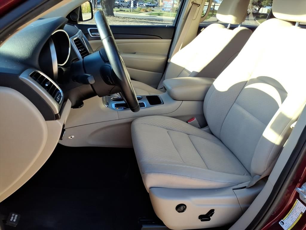 Used Car 2018 Jeep Grand Cherokee  Laredo E For Sale Under $20,000 In Pleasanton, Texas