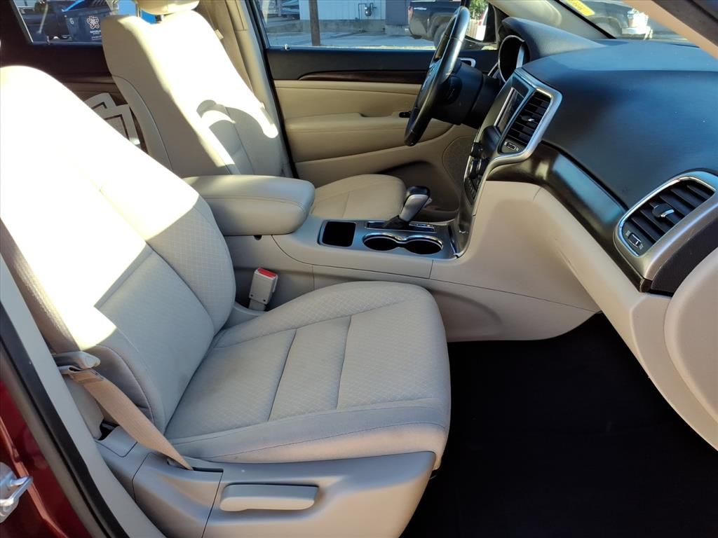 Used Car 2018 Jeep Grand Cherokee  Laredo E For Sale Under $20,000 In Pleasanton, Texas