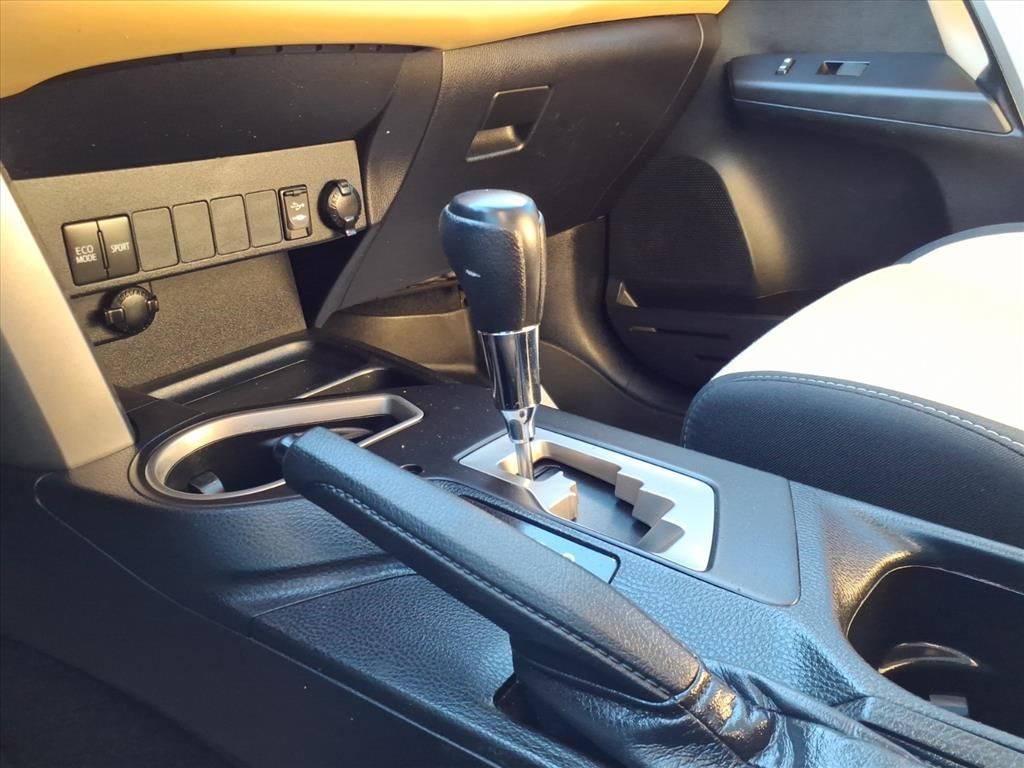 Used Car 2018 Toyota Rav4  Xle For Sale Under $20,000 In Pleasanton, Texas