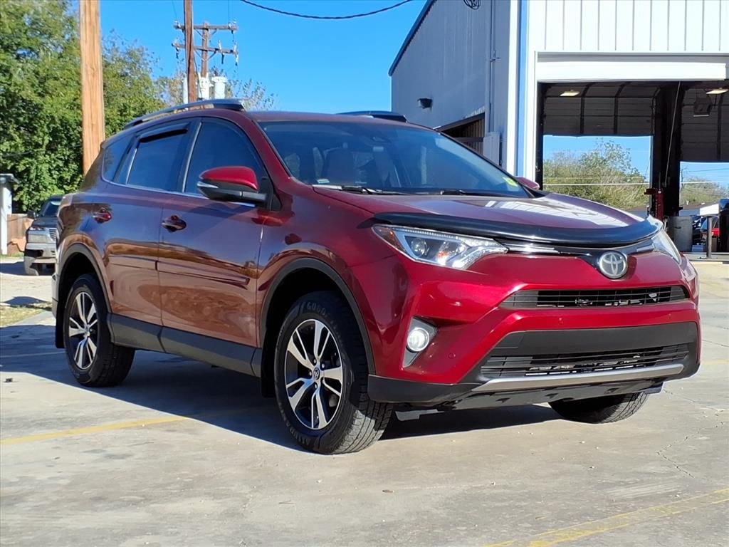 Used Car 2018 Toyota Rav4  Xle For Sale Under $20,000 In Pleasanton, Texas