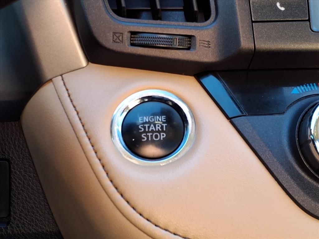 Used Car 2018 Toyota Rav4  Xle For Sale Under $20,000 In Pleasanton, Texas