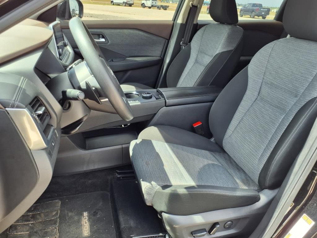 Used Car 2023 Nissan Rogue  Sv For Sale Under $25,000 In Pleasanton, Texas