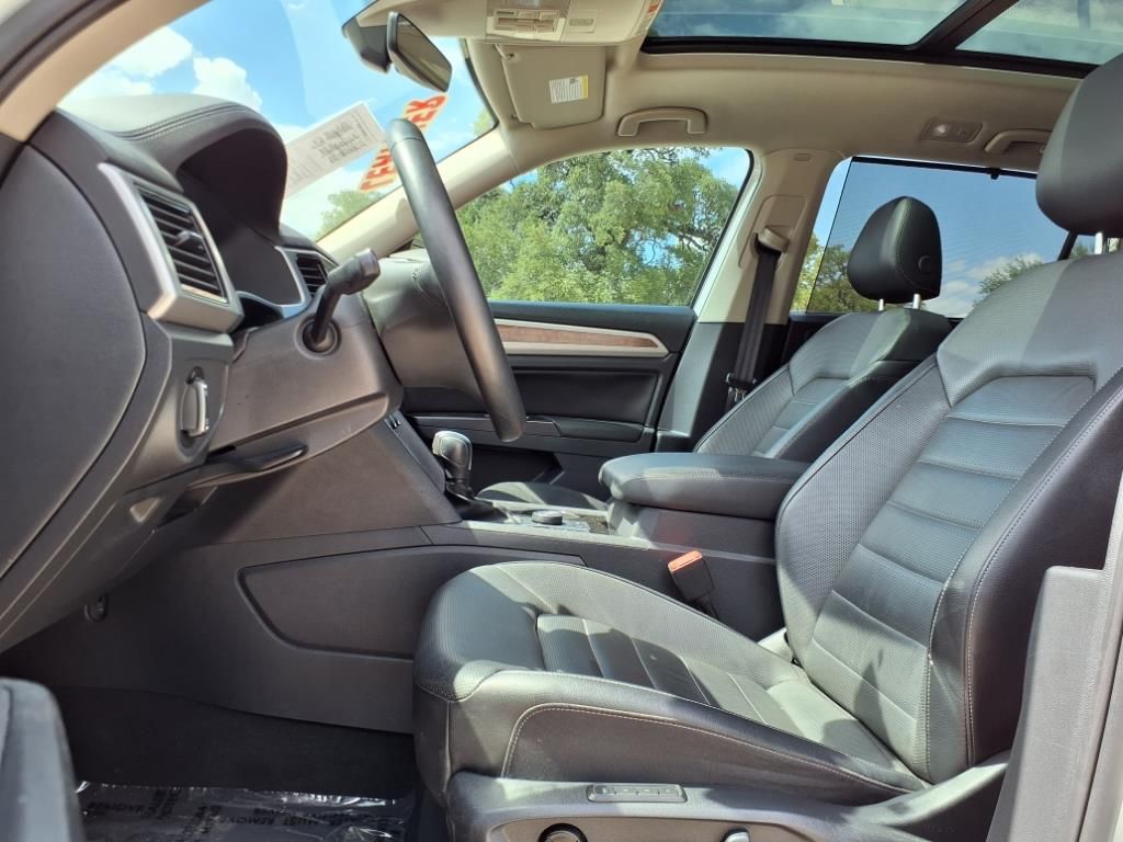 Used Car 2020 Volkswagen Atlas  3.6l V6 Sel Premium For Sale Under $25,000 In Pleasanton, Texas