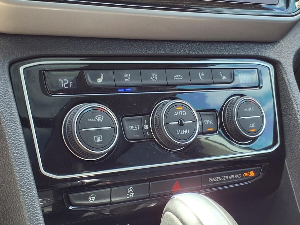 Used Car 2020 Volkswagen Atlas  3.6l V6 Sel Premium For Sale Under $25,000 In Pleasanton, Texas