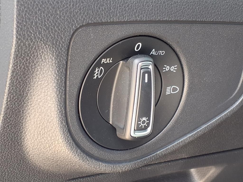 Used Car 2020 Volkswagen Atlas  3.6l V6 Sel Premium For Sale Under $25,000 In Pleasanton, Texas