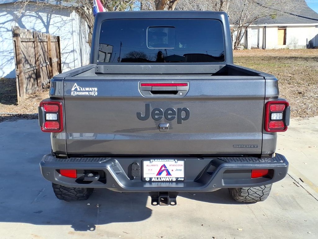 Used Car 2021 Jeep Gladiator  Sport S For Sale Under $30,000 In Pleasanton, Texas