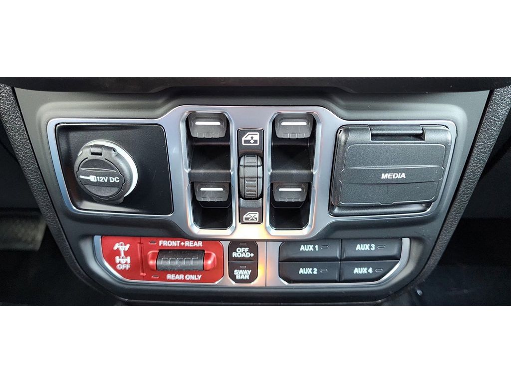 New Car 2025 Jeep Wrangler  Rubicon For Sale Under $60,000 In Pleasanton, Texas