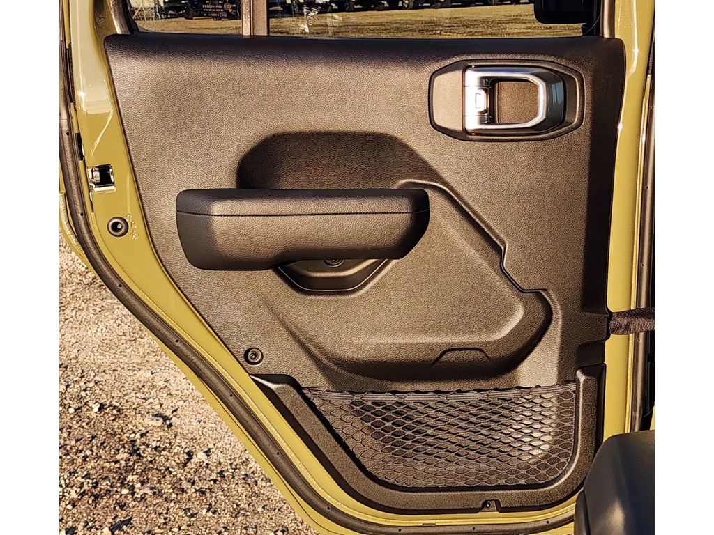 New Car 2025 Jeep Wrangler  Rubicon For Sale Under $60,000 In Pleasanton, Texas